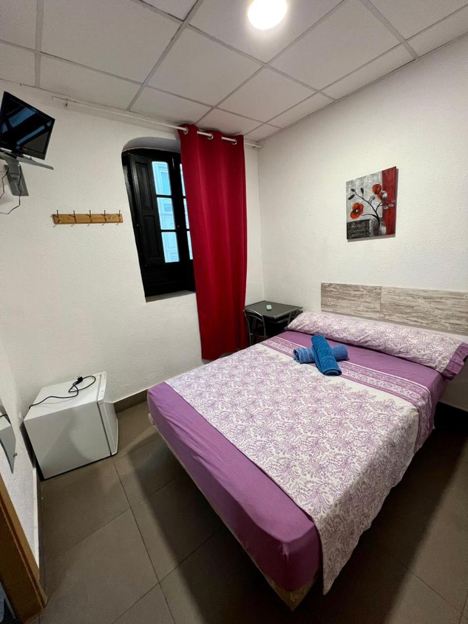 Hostal Milan アリカンテ エクステリア 写真